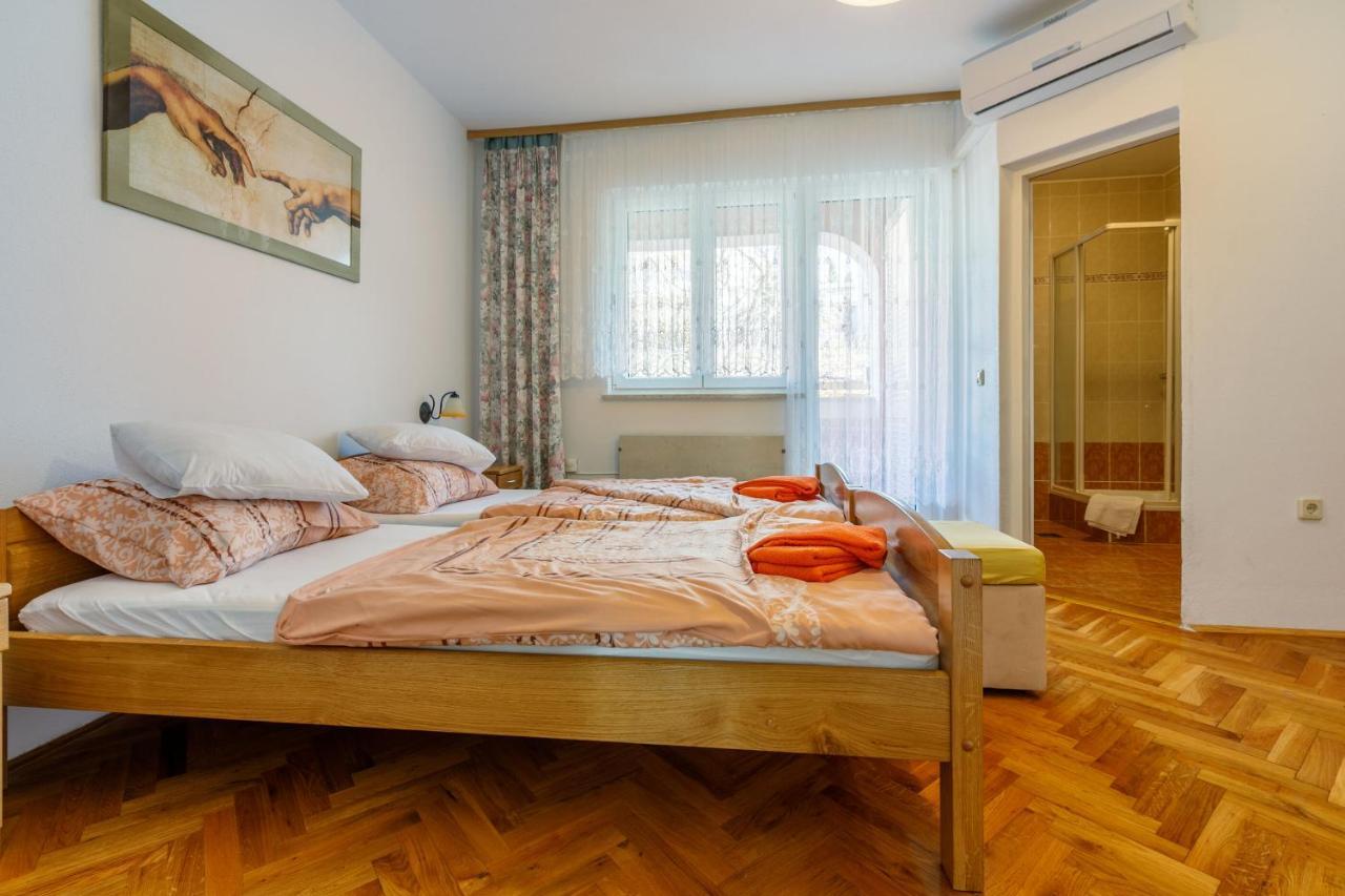 Apartments Villa 7 Цриквениця Екстер'єр фото